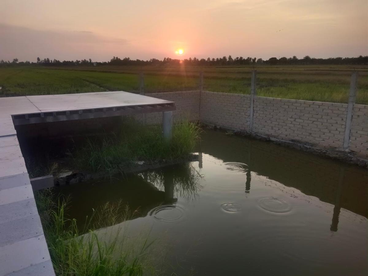 Kurau Inn Farmstay Kuala Kurau Extérieur photo
